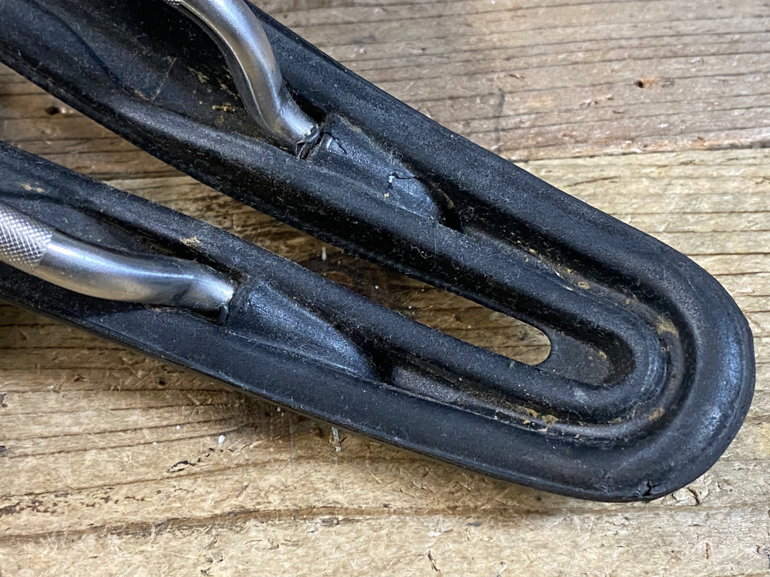 KA203 SELLE SMP ヘル hell S サドル 黒 138mm aisi304