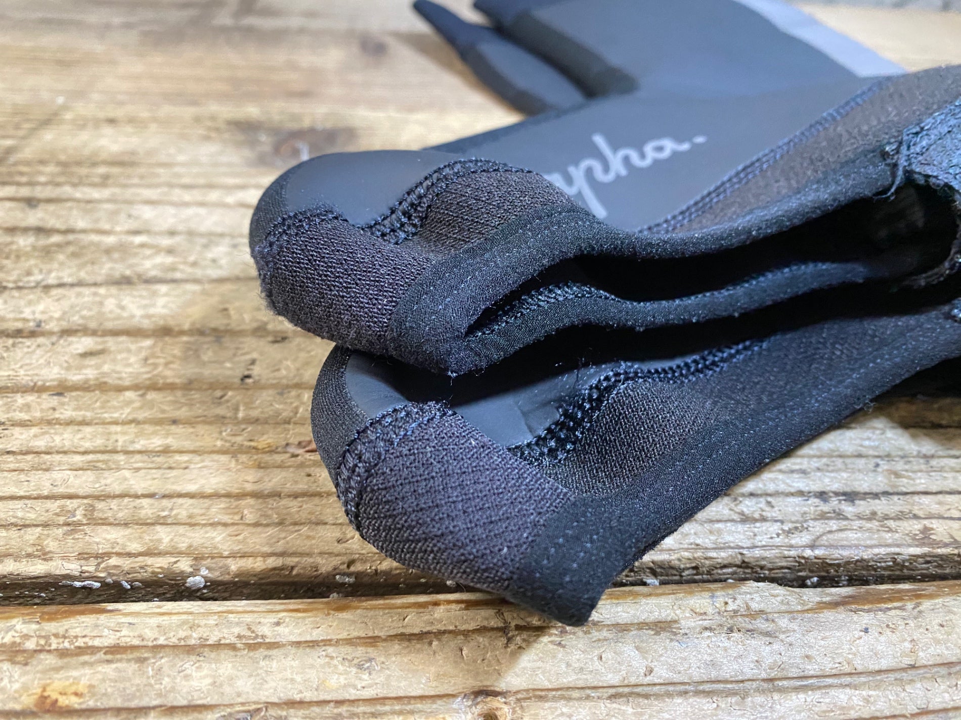 KG509 ラファ Rapha DEEP WINTER OVERSHOES シューズカバー 黒 グレー