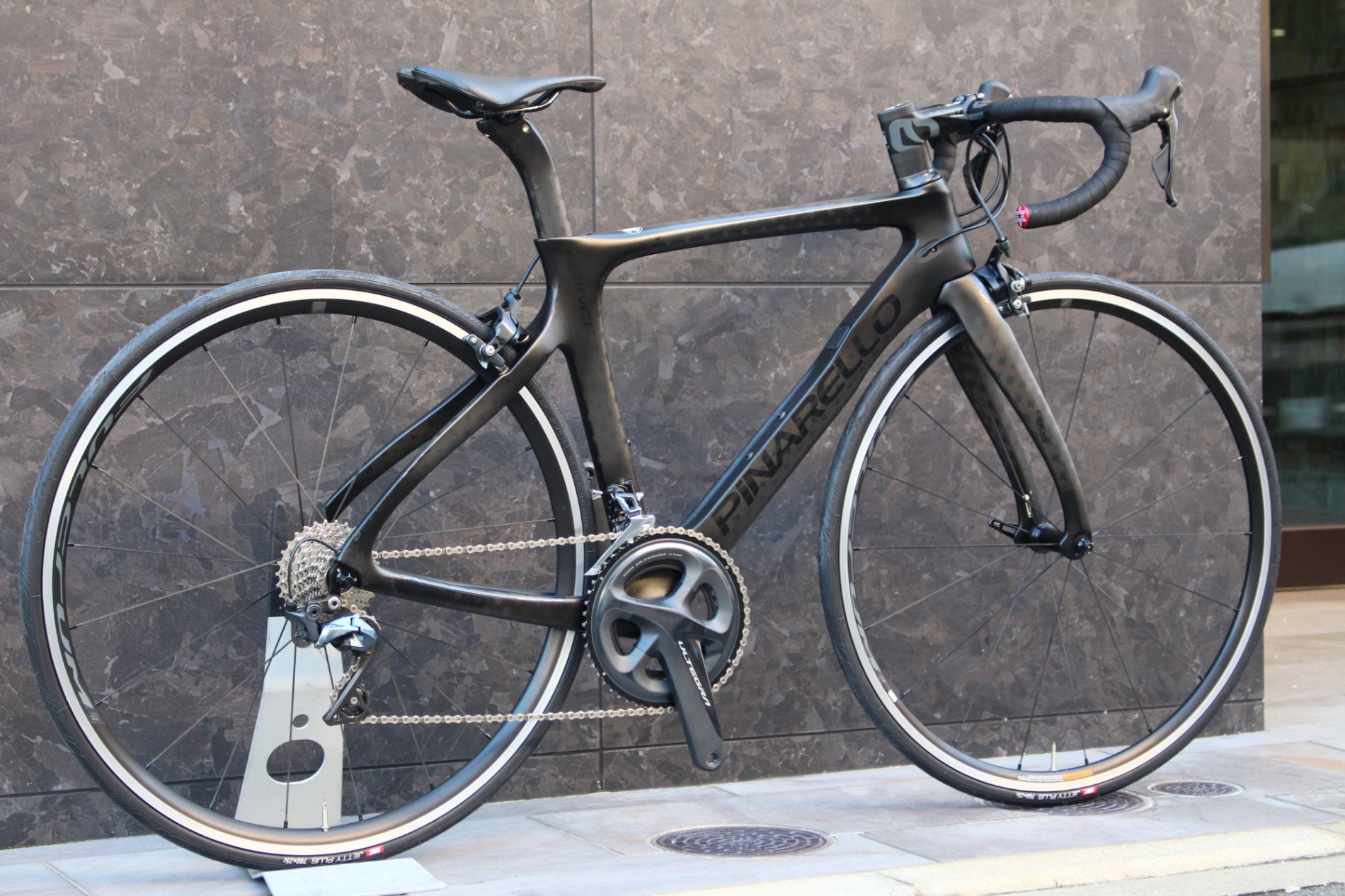 ピナレロ PINARELLO プリンス PRINCE 2019モデル 465サイズ シマノ