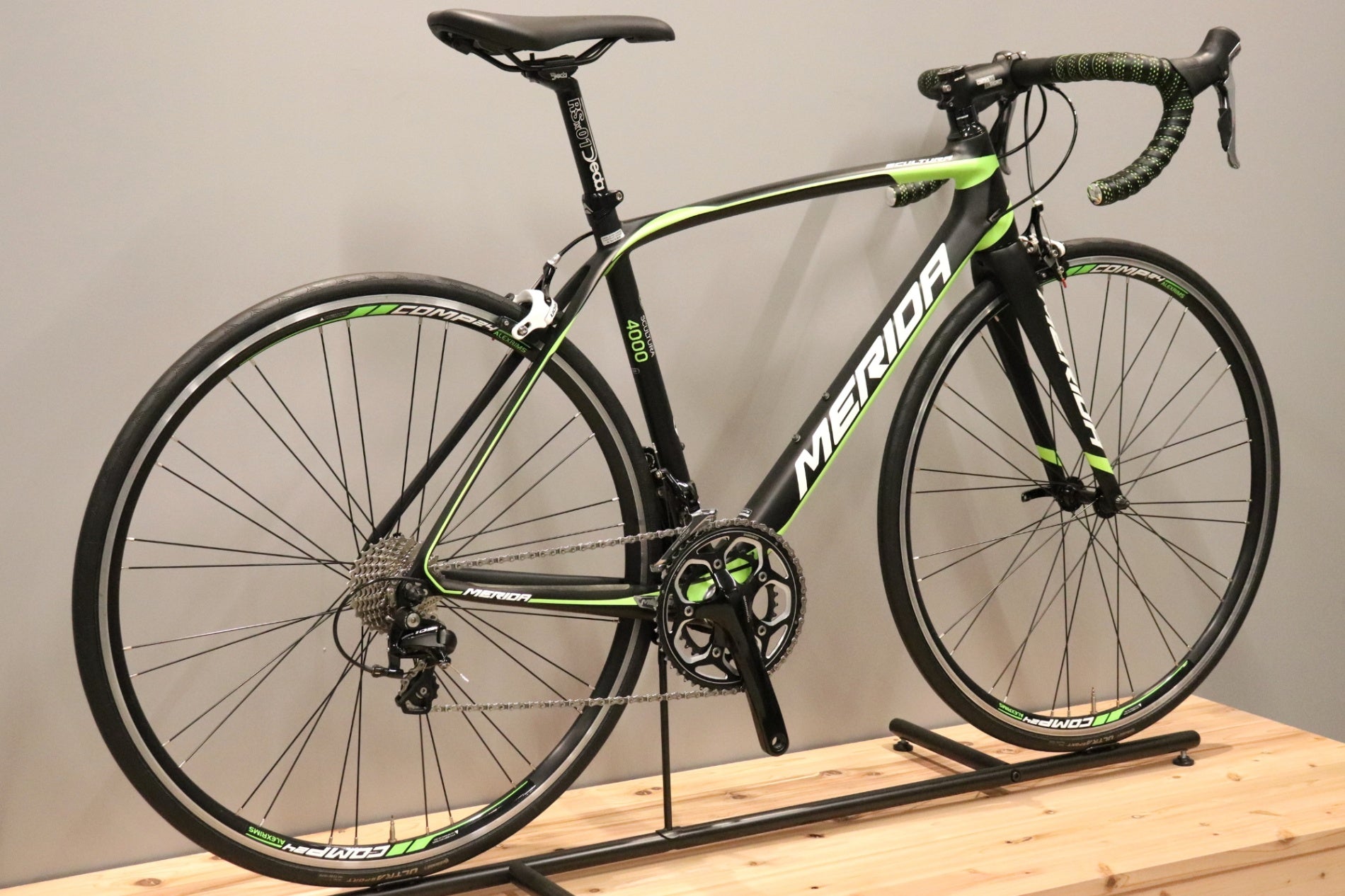 メリダ MERIDA スクルトゥーラ SCULTURA 4000 2015モデル 50サイズ