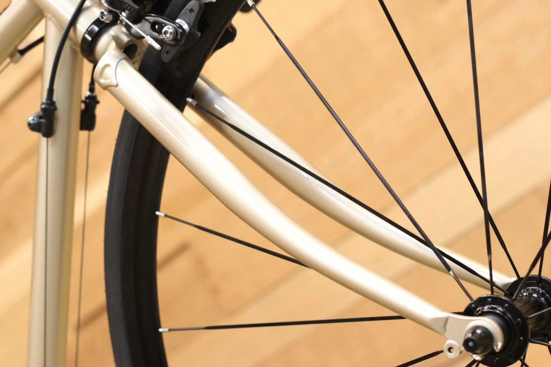 フジ FUJI バラッドオメガ BALLAD Ω 2023 49サイズ シマノ SORA R3000