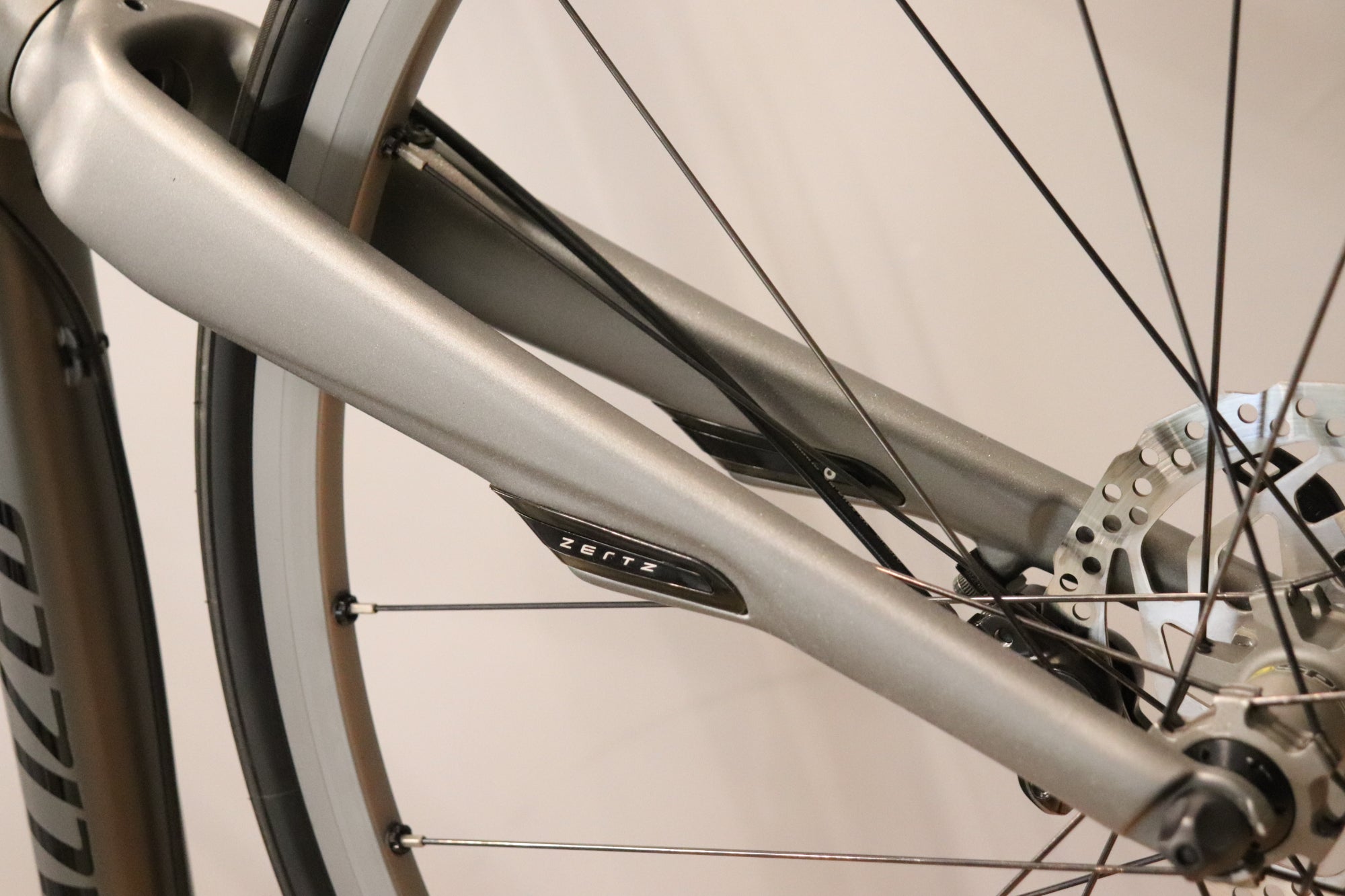 スペシャライズド SPECIALIZED SIRRUS COMP CITY 2017モデル Lサイズ