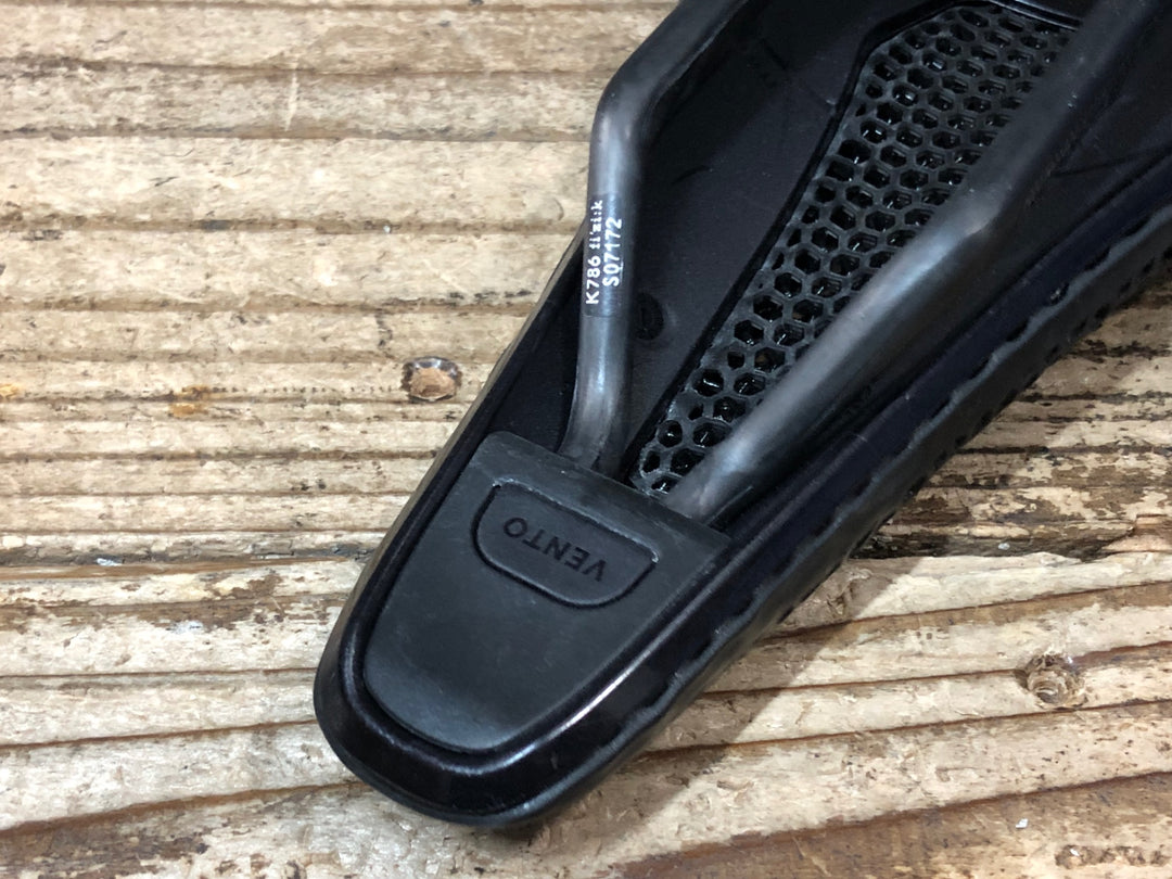 JW583 フィジーク fizik ヴェント VENTO ARGO R1 ADAPTIVE 150mm サドル カーボンレール 黒