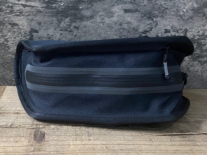KL089 フィドロック FIDLOCK TWIST ESSENTIAL BAG フレームバッグ ※取付部品欠品