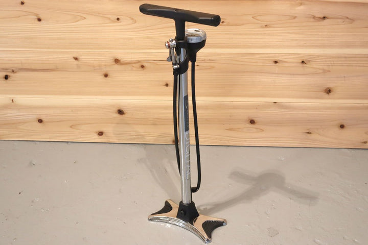 サーファス SERFAS FPD-200 デジタルメーターフロアポンプ 空気入れ ヒラメ横カム仕様 仏式対応 【千葉店】