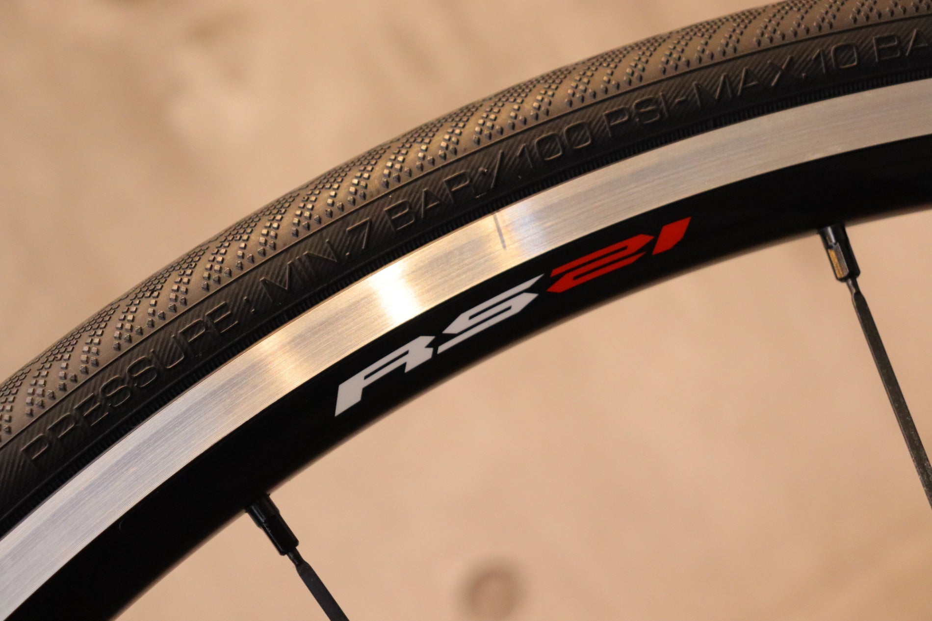 Shimano WH-RS21 クリンチャーホイールセット SHIMANO 「シマノ」 WH-RS21 SHIMANO 11S ホイールセット / 宇都宮店