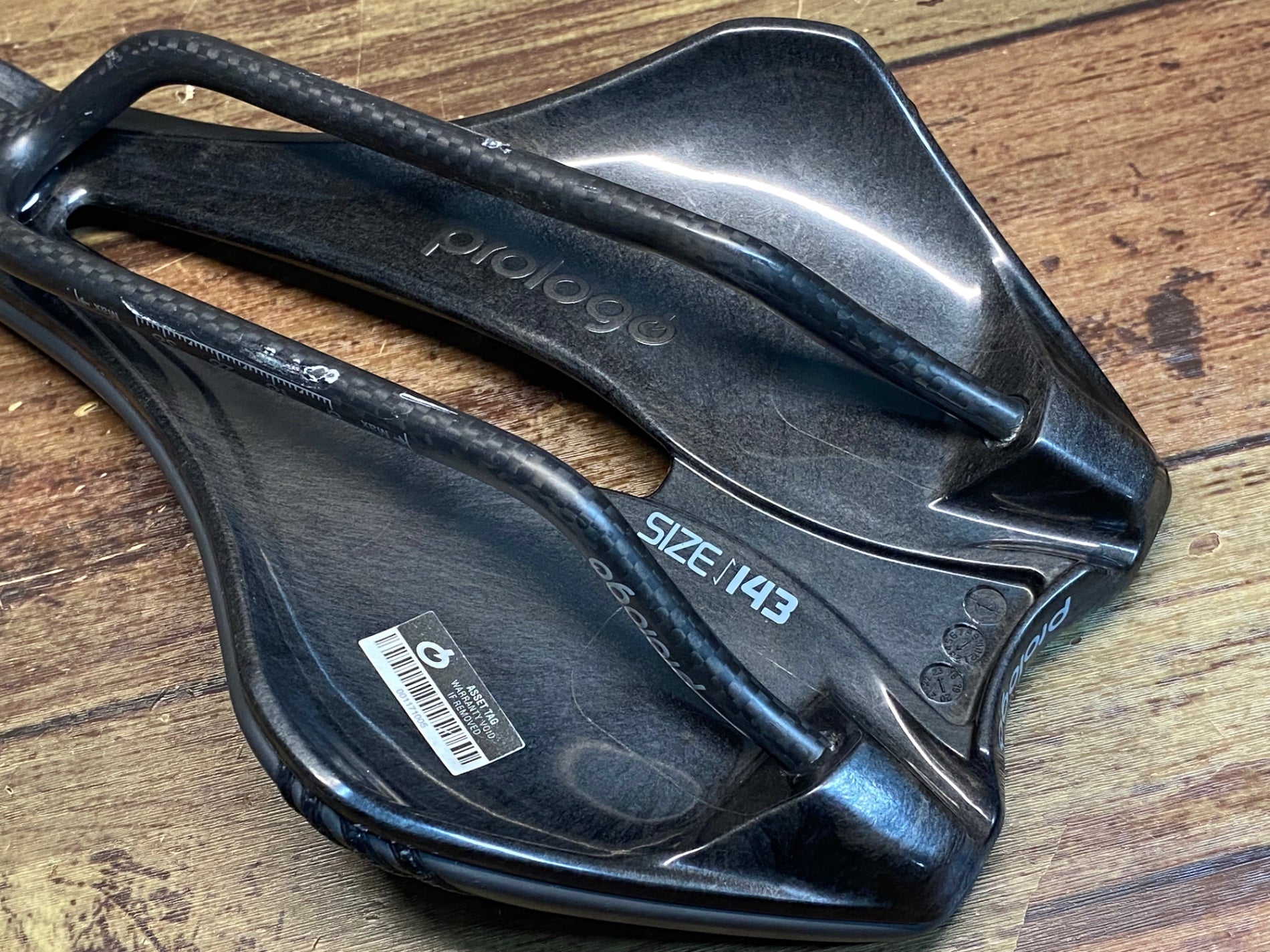 JH499 プロロゴ PROLOGO ディメンジョン DIMENSION NDR NACK サドル