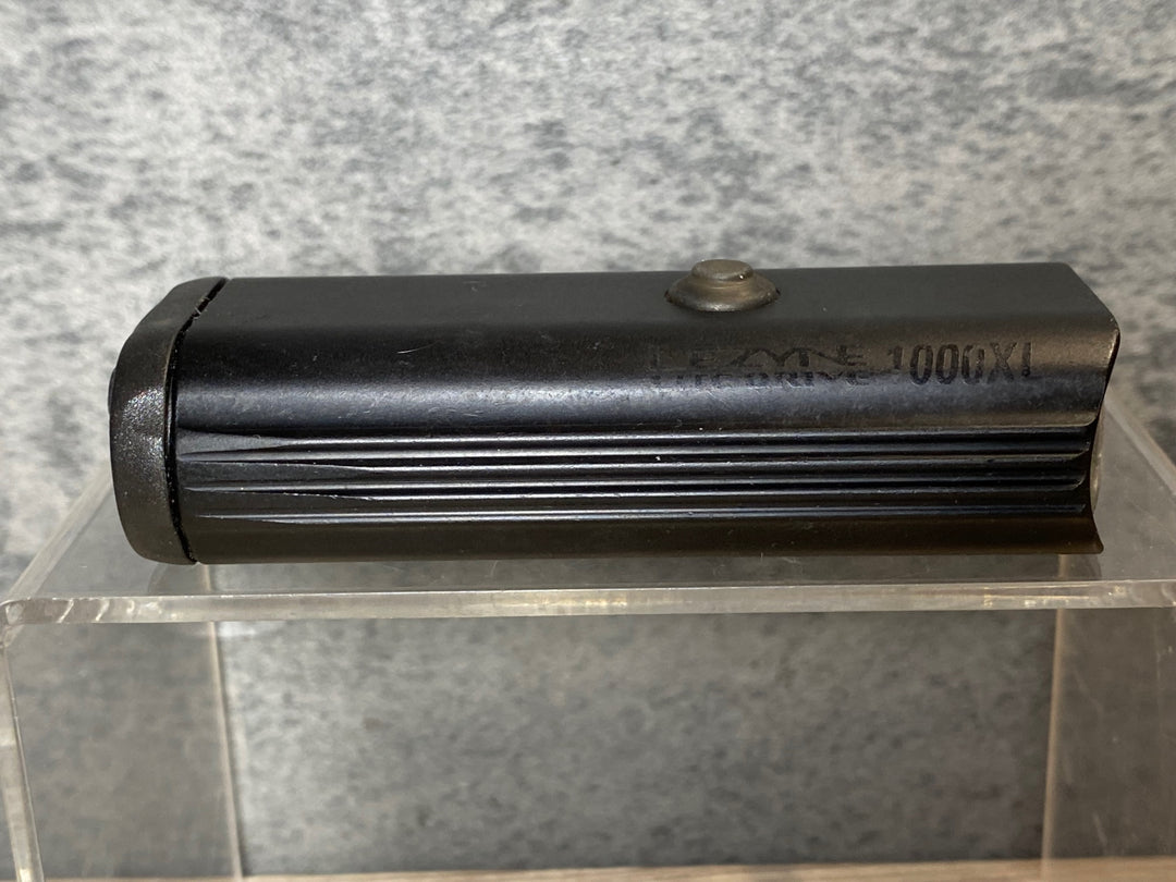 JP789 レザイン LEZYNE 1000XL フロントライト