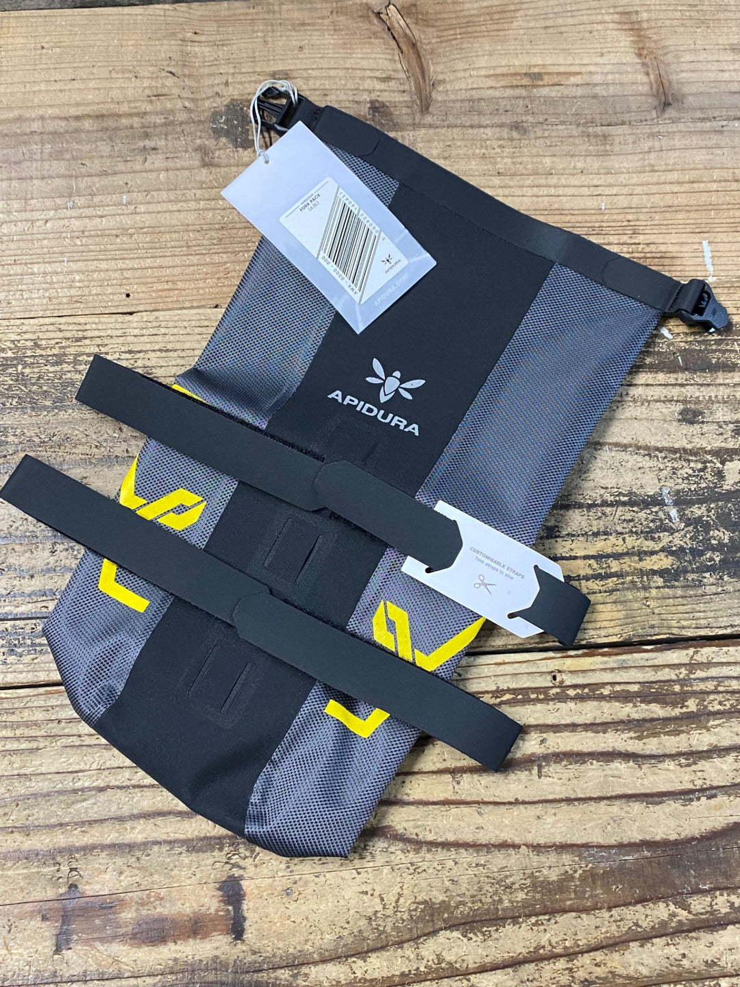 JV605 アピデュラ APIDURA FORK PACK 4.5L フォークバッグ 黒グレー