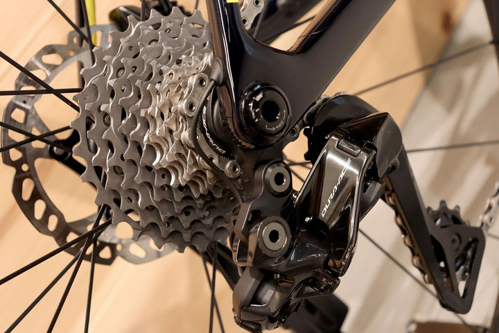 トレック TREK マドン MADONE SLR Gen8 P1 2025 Sサイズ デュラエース Di2 R9270 12S カーボン ロードバイク 【千葉店】