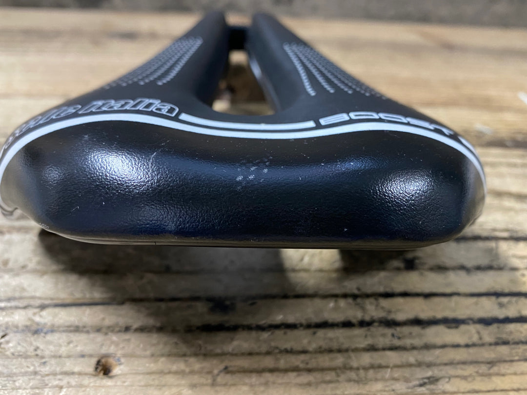 KP621 セライタリア selle italia novus BOOST サドル FEC ALLOY 148mm