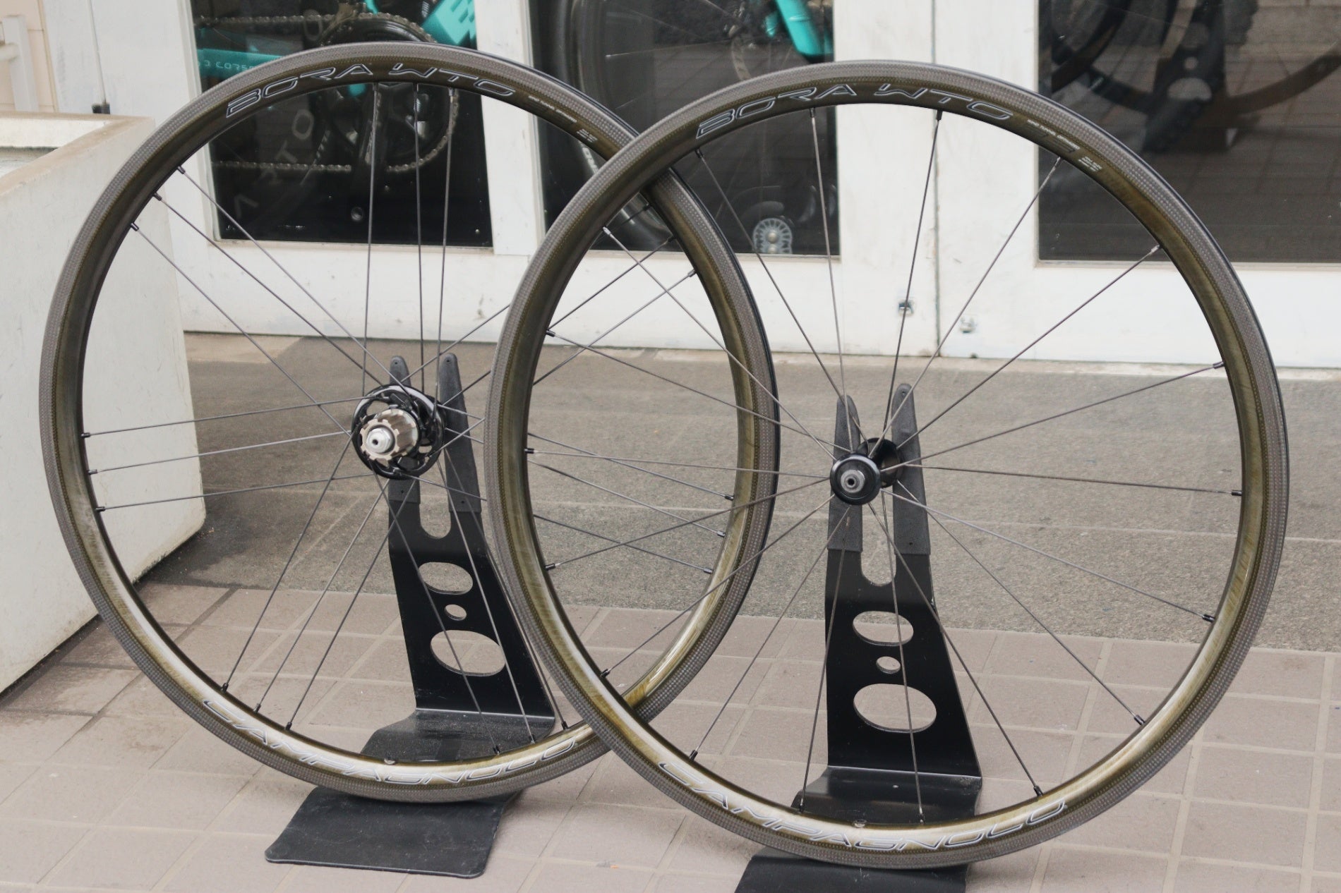 カンパニョーロ CAMPAGNOLO ボーラ BORA WTO 33 カーボン チューブレス