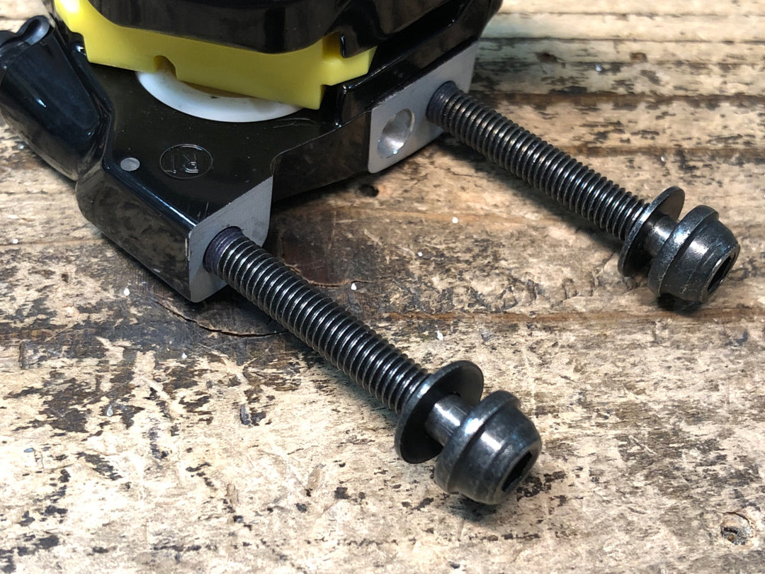 JQ304 シマノ SHIMANO 105 BR-R7070 ディスクブレーキ キャリパー 前後セット ブラック