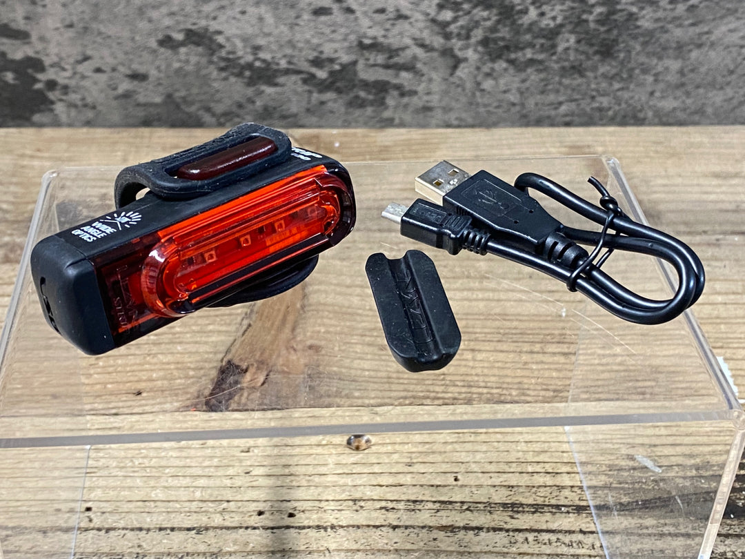 JX095 レザイン LEZYNE STRIP PRO 300 テールライト 点灯確認済