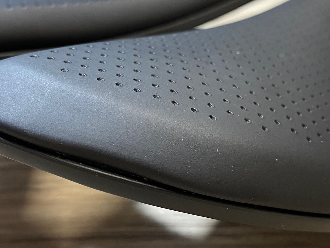 JQ112 ボントレガー BONTRAGER アイオロス エリート AEOLUS ELITE サドル 黒 145mm
