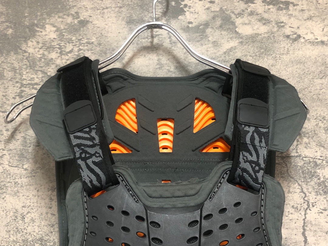 KM624 トロイリーデザイン Troy Lee Designs ROCK FIGHT CE 防護ベスト プロテクター