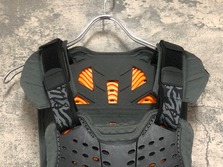 KM624 トロイリーデザイン Troy Lee Designs ROCK FIGHT CE 防護ベスト プロテクター