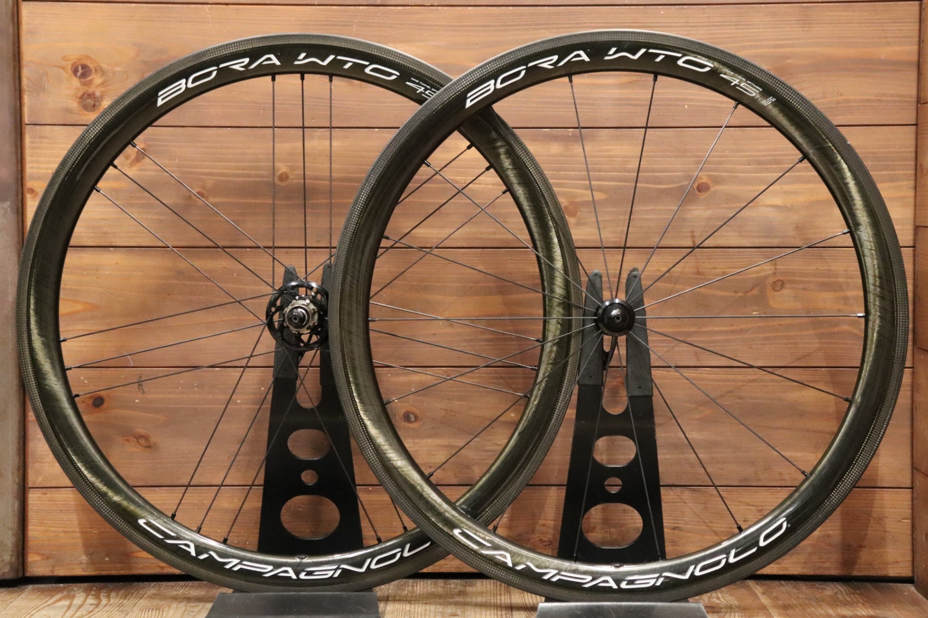 カンパニョーロ CAMPAGNOLO ボーラ BORA WTO 45 カーボン チューブレス