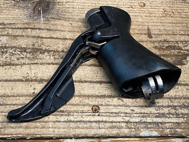 IY048 シマノ SHIMANO アルテグラ ULTEGRA ST-6800 右 SITレバー 11s ※空打ち,固定部破損のためジャンク