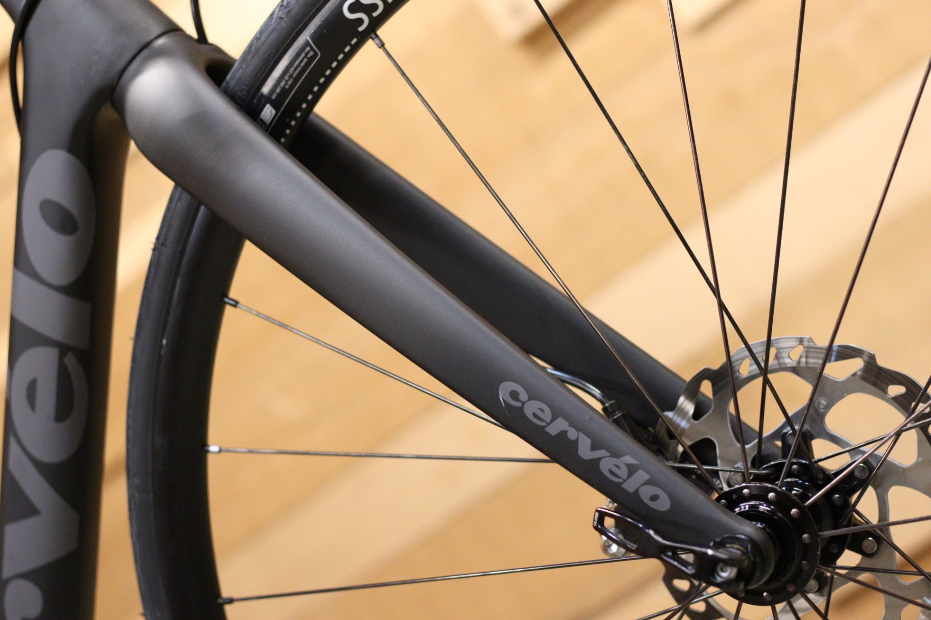サーヴェロ CERVELO R3 DISC 2017 56サイズ シマノ アルテグラ 6800