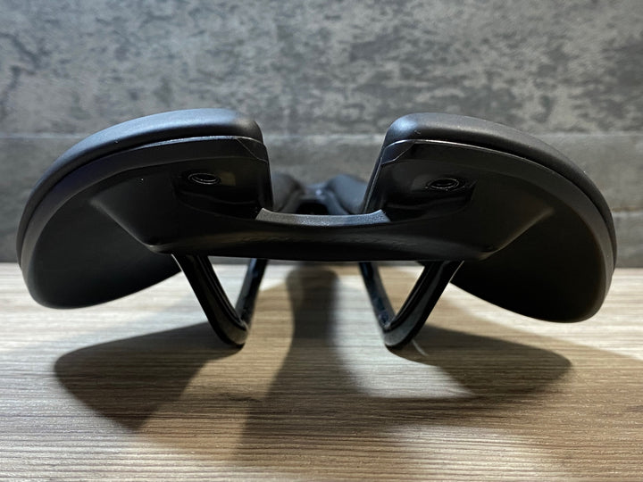 JQ112 ボントレガー BONTRAGER アイオロス エリート AEOLUS ELITE サドル 黒 145mm