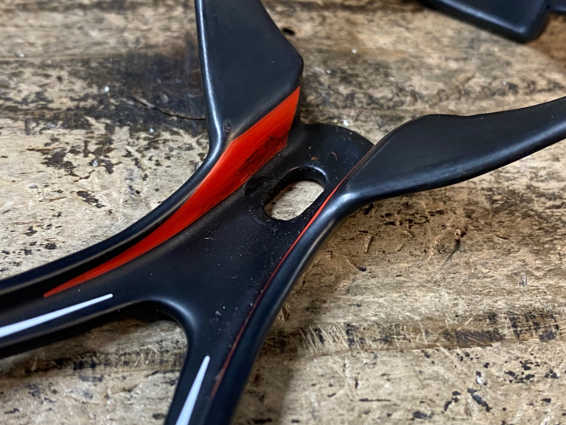 JN816 エリート ELITE LEGGERO CARBON ボトルケージ – BICI AMORE