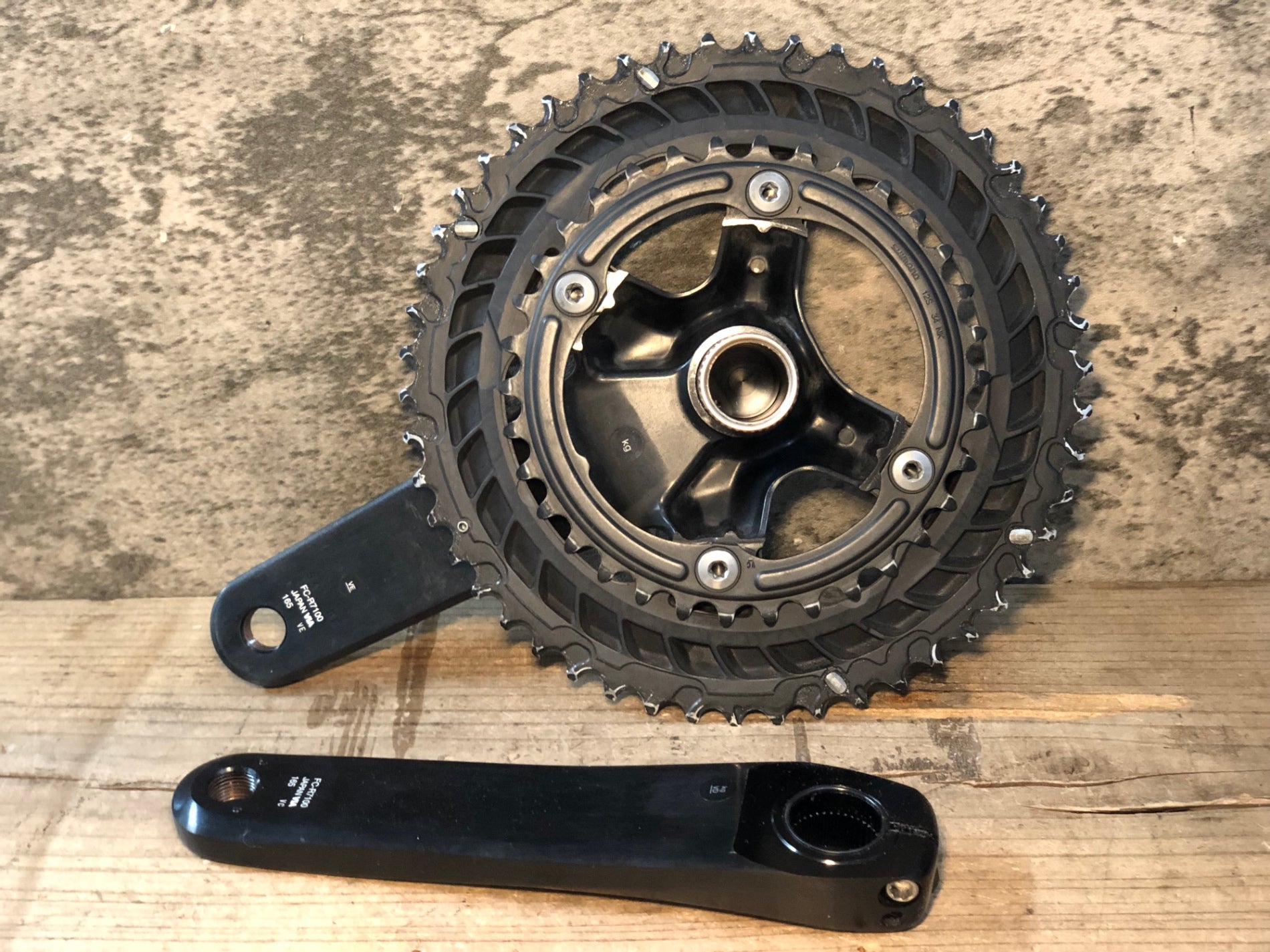 JW192 シマノ SHIMANO 105 FC-R7100 クランクセット 165mm 50/34T