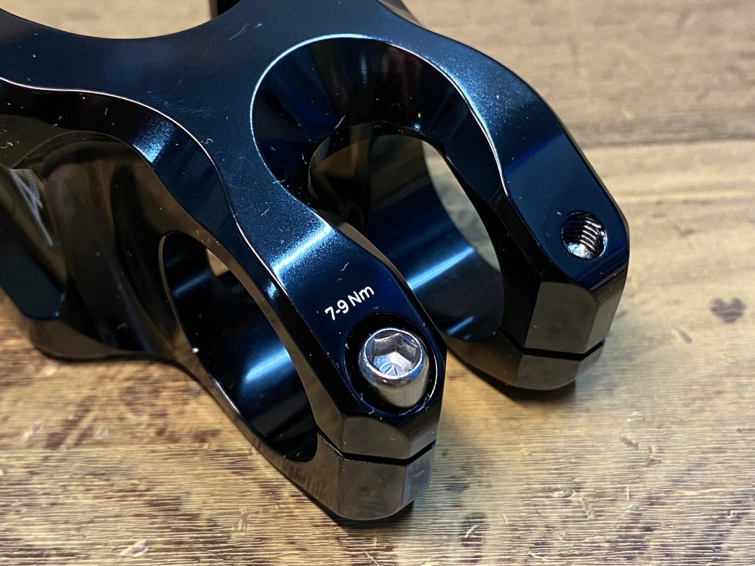 JF649 インダストリーナイン INDUSTRY NINE A35 ステム 40mm ブラック クランプ径Φ35