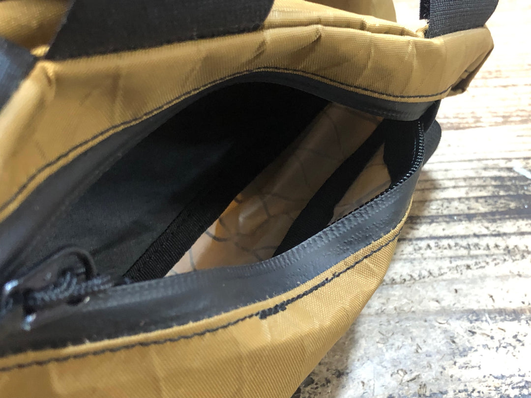 JZ740 フェアウェザー FAIRWEATHER コーナーバッグ CORNER BAG 1.7L ベージュ