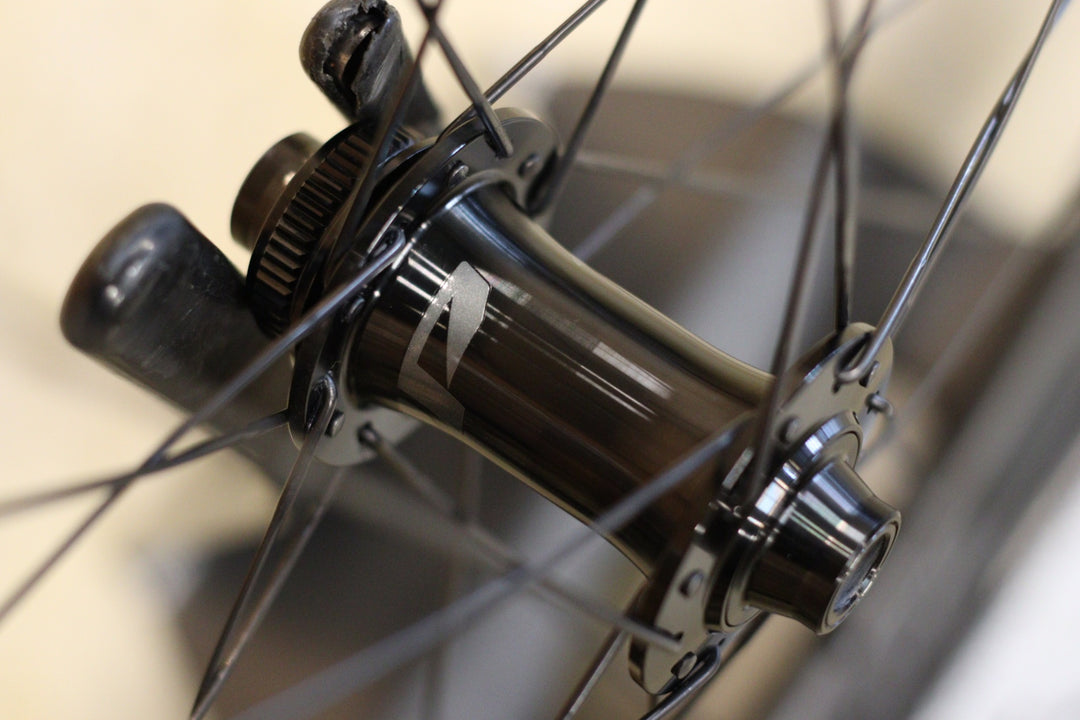 ジップ ZIPP 303S カーボン チューブレスレディ ホイールセット スラム XDR 【立川店】