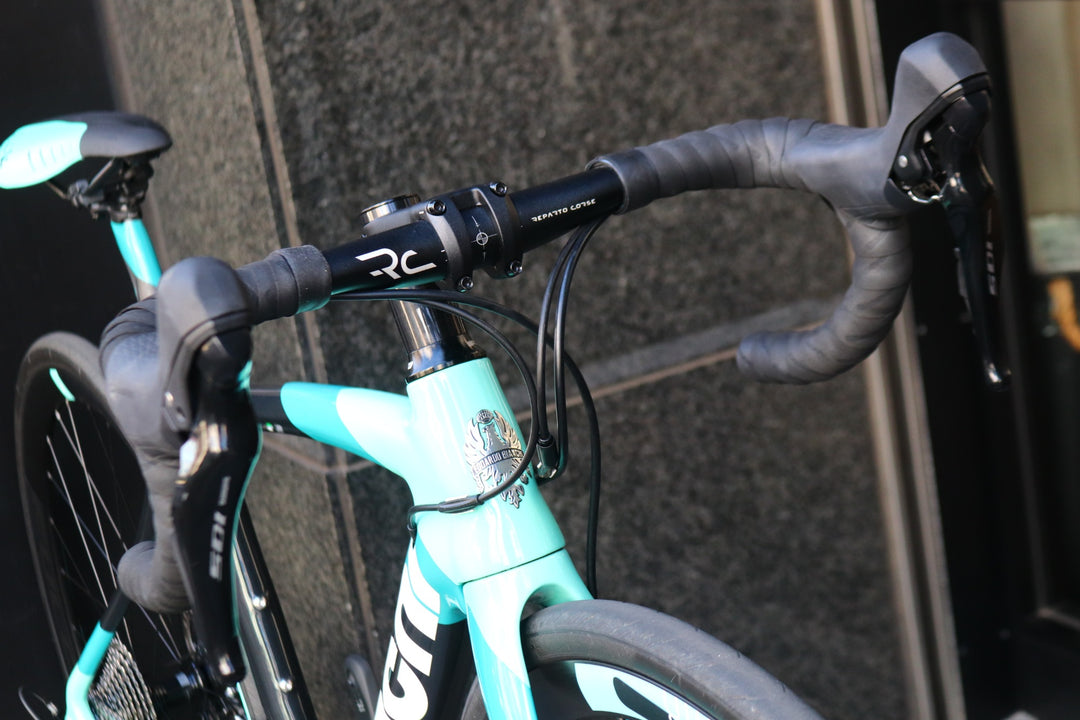 ビアンキ Bianchi オルトレ Oltre XR3 DISC 2022モデル 47サイズ シマノ 105 R7020 11S カーボン ロードバイク 【東京南麻布店】