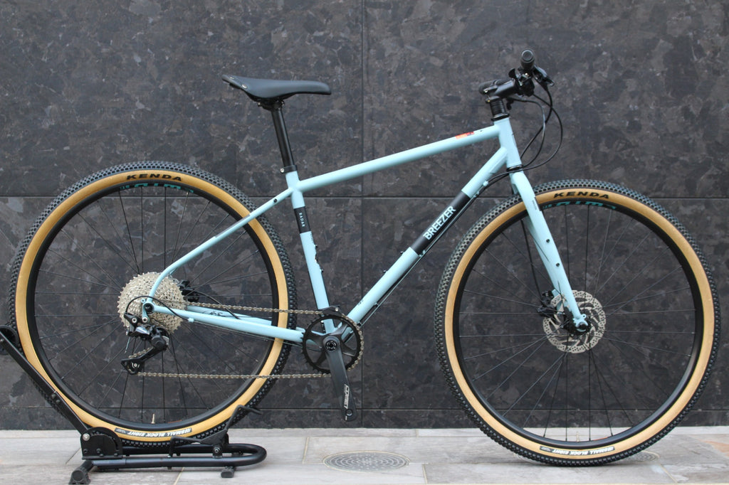 未走行品！ブリーザー BREEZER ラダー カフェ RADAR CAFE 2025 XS