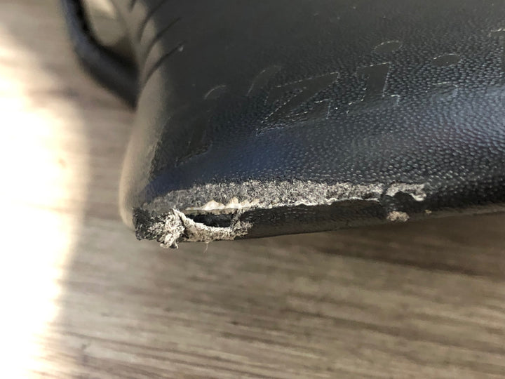 KI726 フィジーク fizik ANTARES R1 regular サドル カーボンレール 破れ プレート欠品