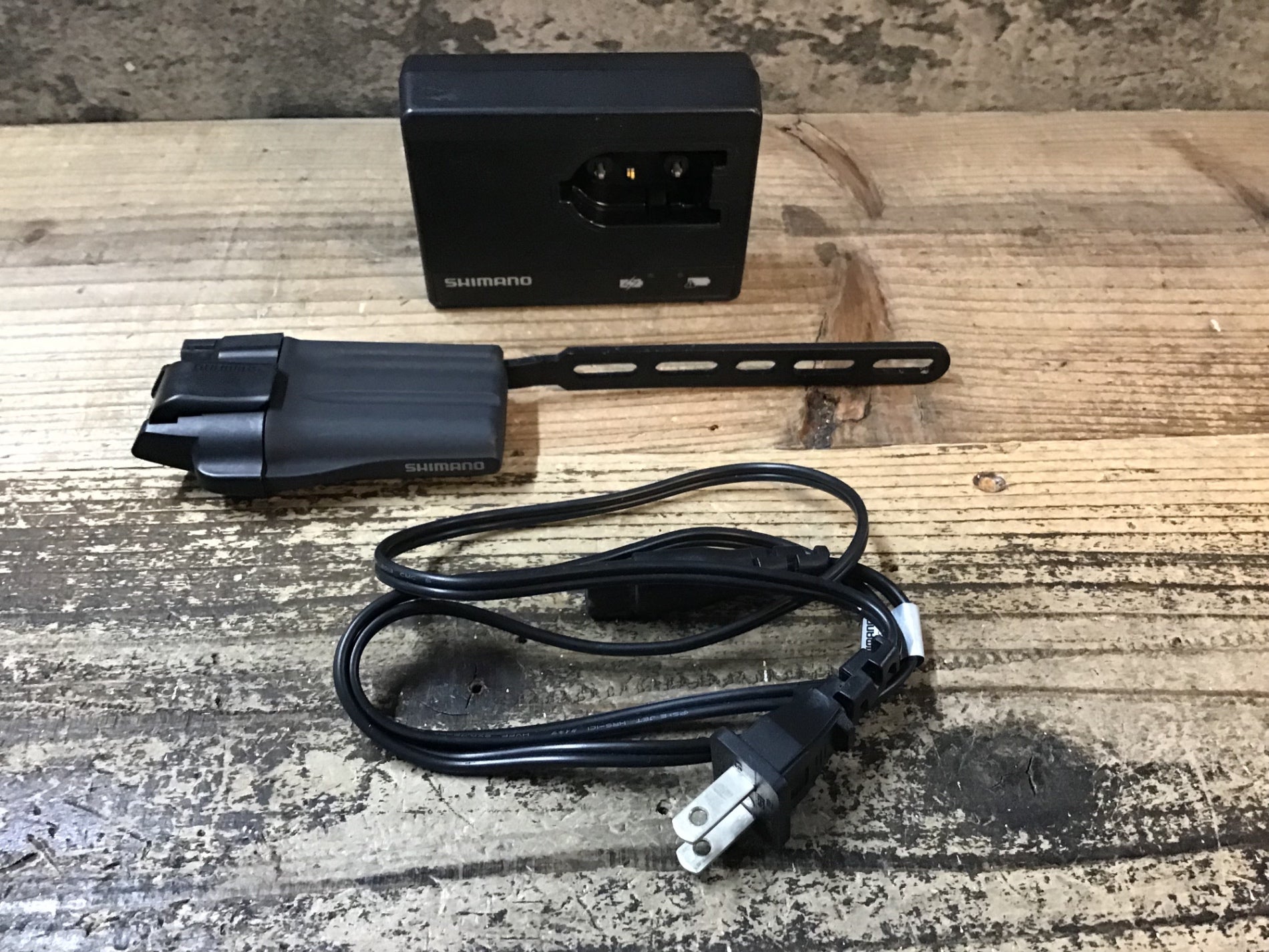 JG577 シマノ SHIMANO SM-BTR1 SM-BMR2 バッテリー 電動 外付け
