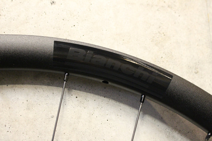 ビアンキ BIANCHI B30R アルミ チューブレスレディ ホイールセット シマノ11/12S 【福岡店】