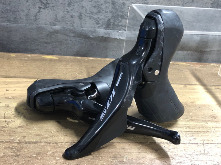 KJ475 シマノ SHIMANO 105 ST-R7025 STIレバー 2x11S 油圧 ※ガリ傷,右フード破れ