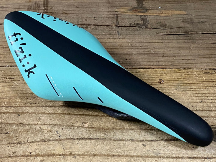 JY021 フィジーク fizik アリオネ ARIONE R3 サドル カーボンレール 黒 チェレステ 未使用