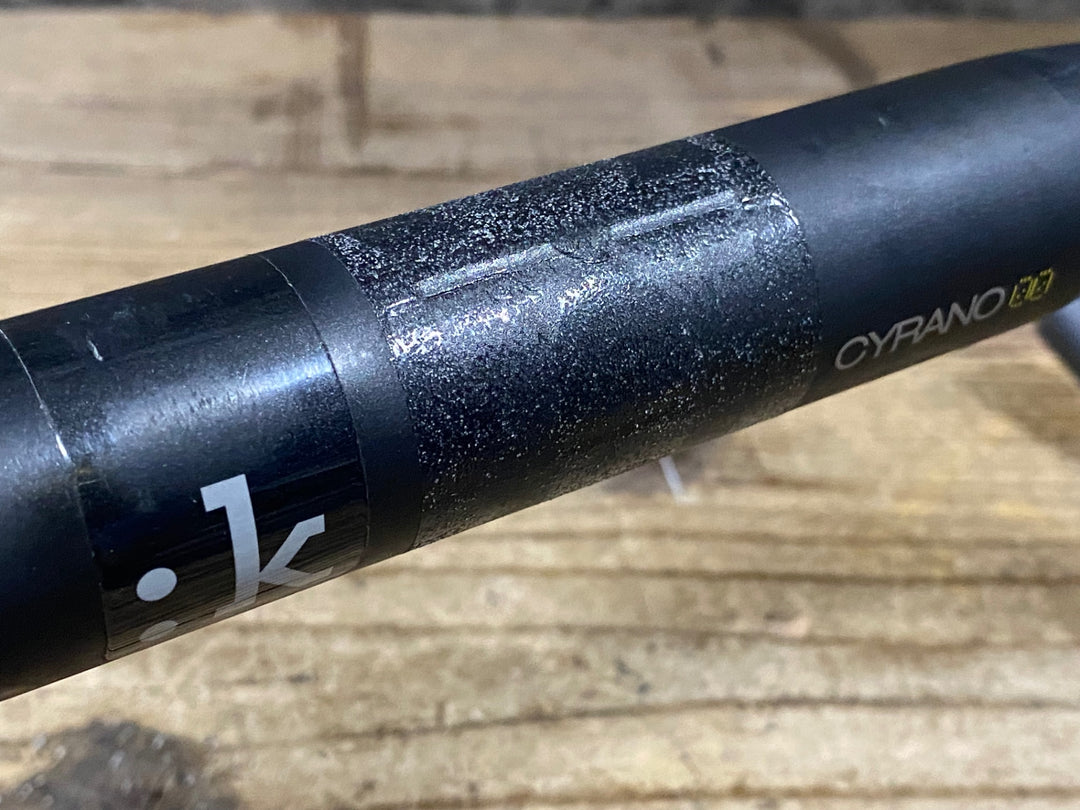 KH822 フィジーク fizik CYRANO 00 カーボン ドロップハンドル ブラケットC-C400mm Φ31.8 ※クランク部凹みのためジャンク