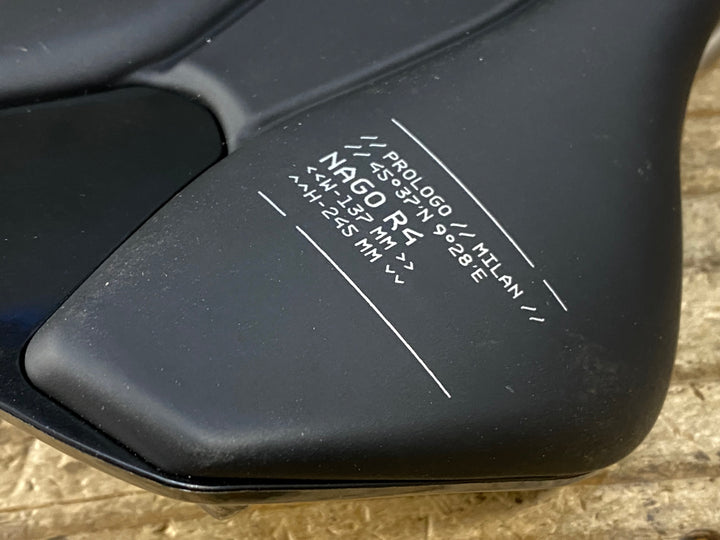 KB023 プロロゴ prologo NAGO R4 サドル 黒 137mm TinoX