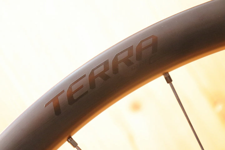 ロヴァール ROVAL テラ TERRA C カーボン チューブレスレディ ホイールセット シマノ 11S/12S 【芦屋店】