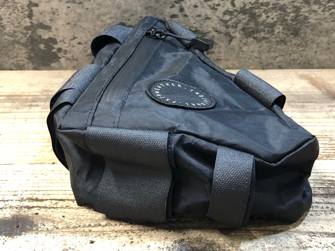 JY793 フェアウェザー FAIRWEATHER corner bag コーナーバッグ 黒