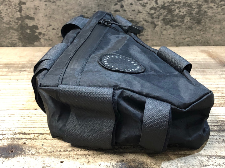 JY793 フェアウェザー FAIRWEATHER corner bag コーナーバッグ 黒