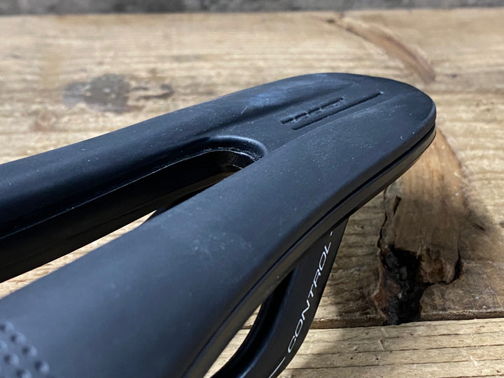 KL924 セライタリア selle italia NOVUS BOOST EVO SUPER FLOW サドル 145mm