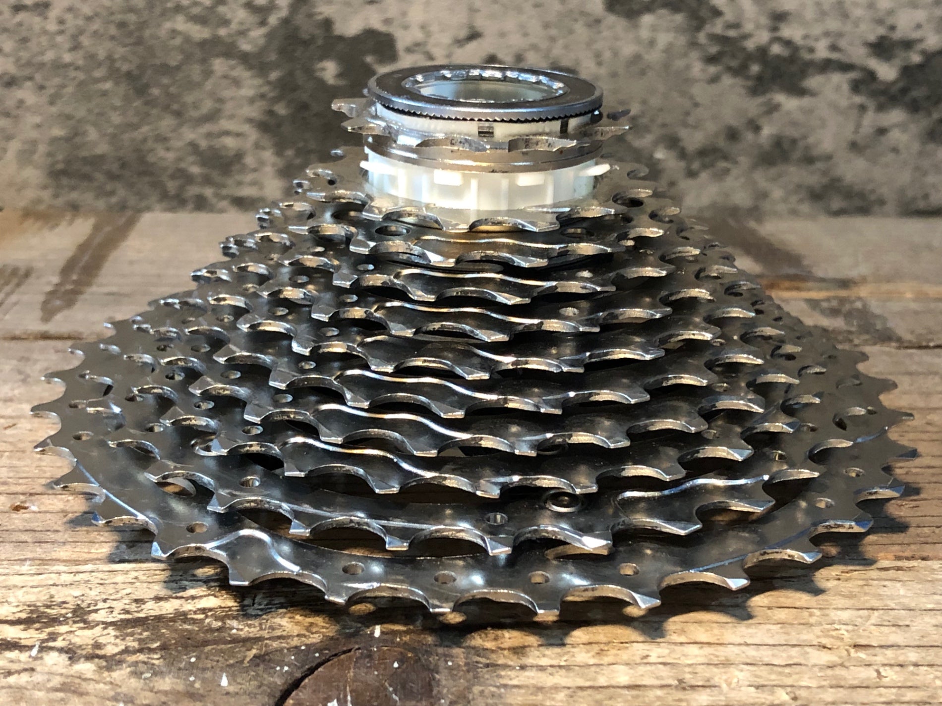 シマノ WH-RS61 11S Shimano WH-RS61 Freehub Body (w/ Seal, Fixing Bolt & Washer) (11