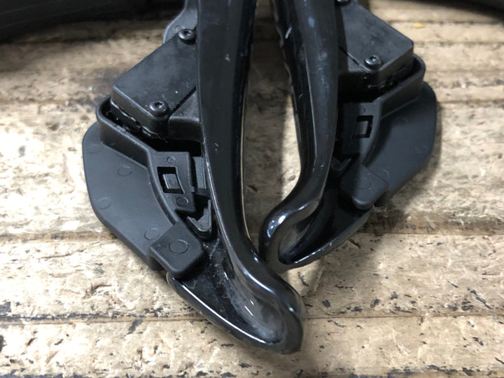 KB414 シマノ SHIMANO デュラエース DURA-ACE ST-R9170 STIレバー 2x1S Di2 電動 ボルト欠品 補修痕