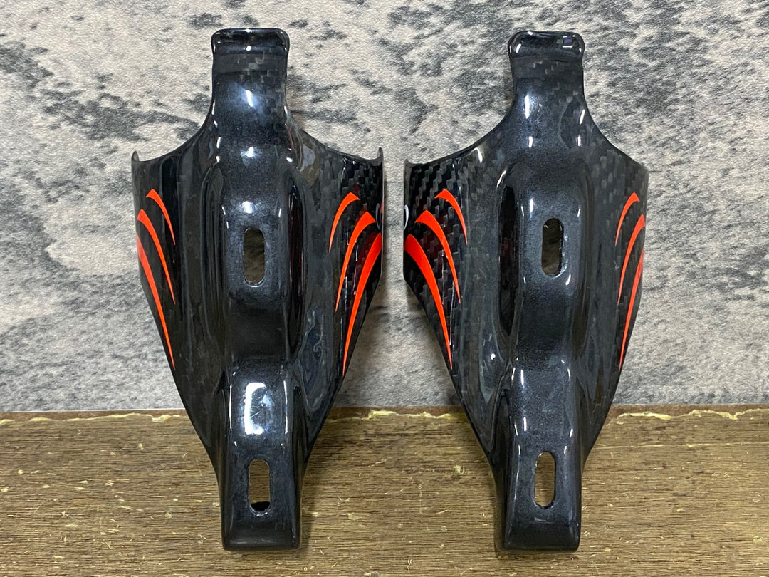 JS911 コルナゴ COLNAGO ボトルケージ 赤黒 カーボン 2個セット