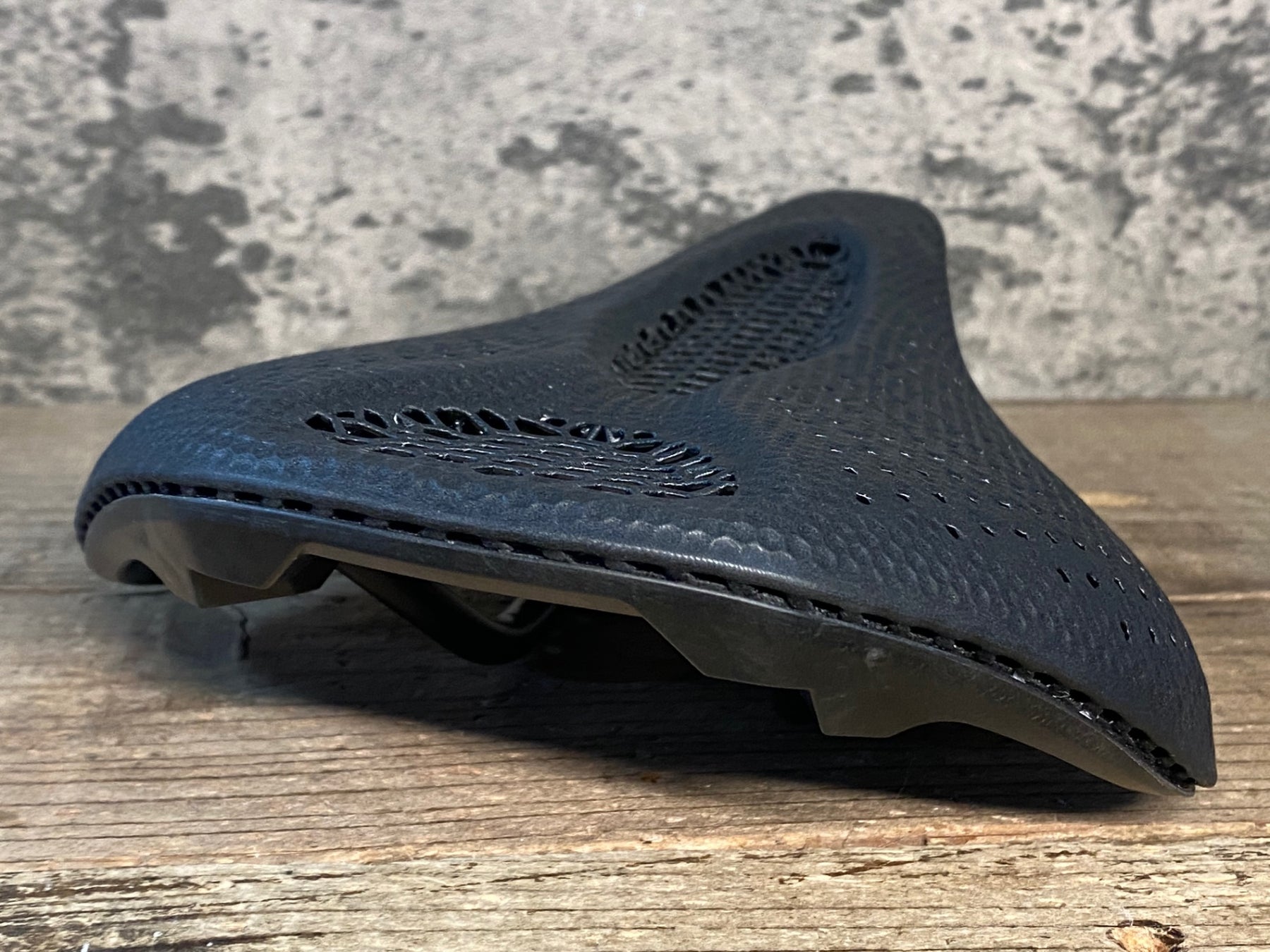 JK601 スペシャライズド SPECIALIZED POWER PRO MIRROR サドル 黒