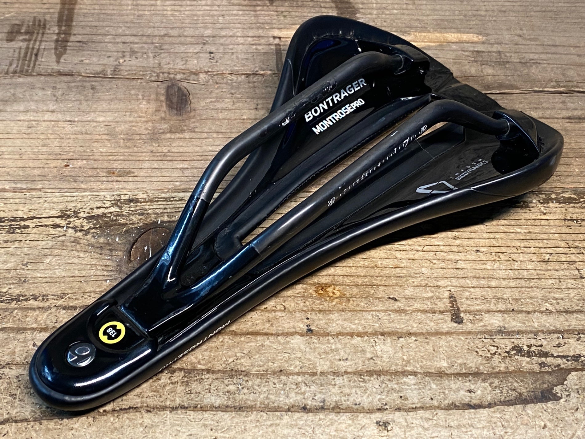 JM874 ボントレガー BONTRAGER MONTROSE PRO サドル 黒 138mm カーボン