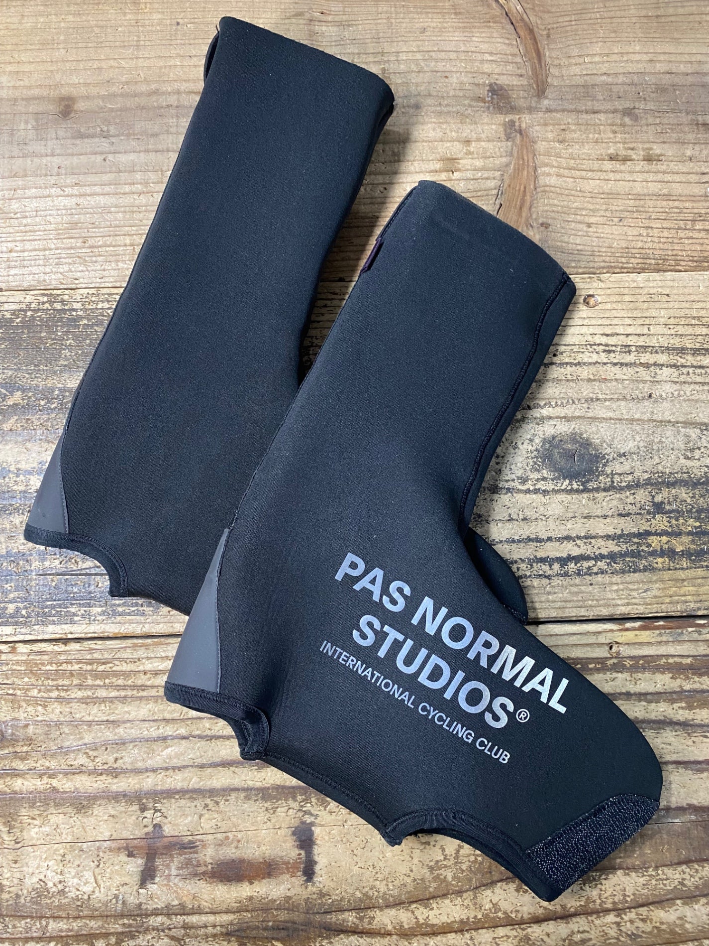 JT186 パスノーマルスタジオ PAS NORMAL STUDIO シューズカバー 黒 M