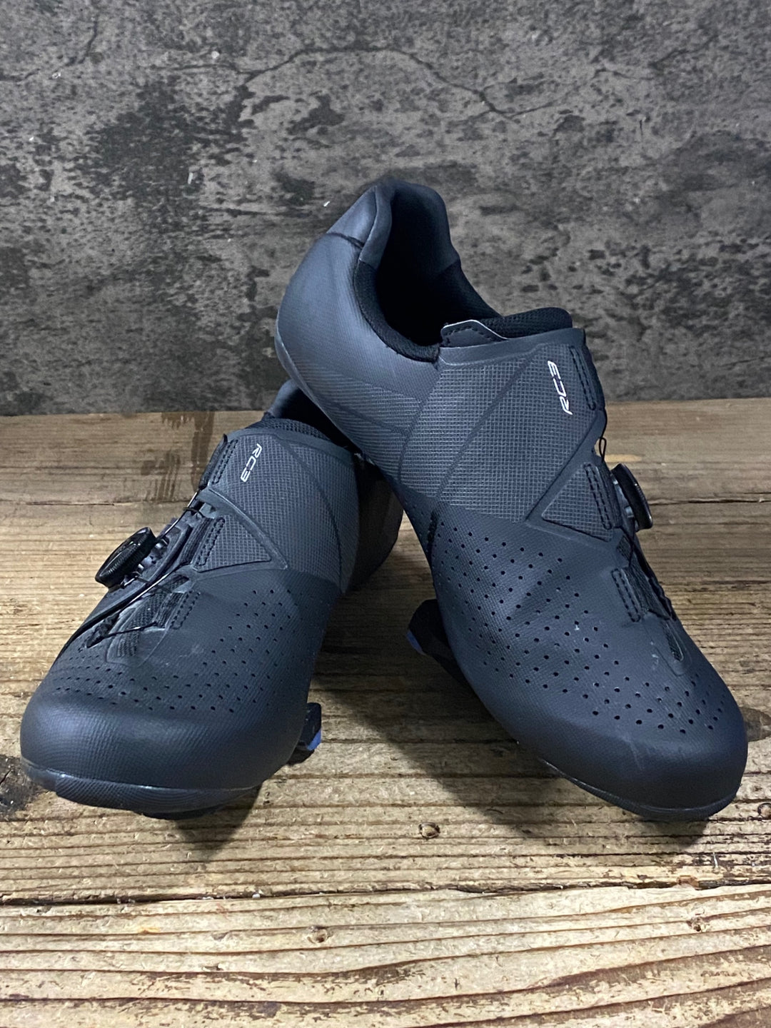 KM049 シマノ SHIMANO SHRC300M L01 E ビンディングシューズ 黒 SPD-SL EU44E